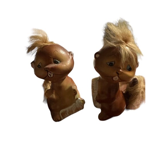 A pair of wood chucks salt and pepper shakers imported from Japan. - Picture 1 of 5